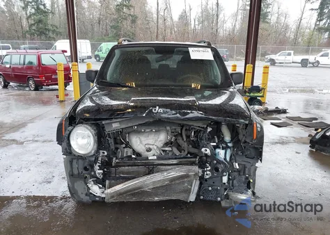 2019 Jeep Renegade Sport 4X4 from USA, damaged, VIN ZACNJBABXKPK70393